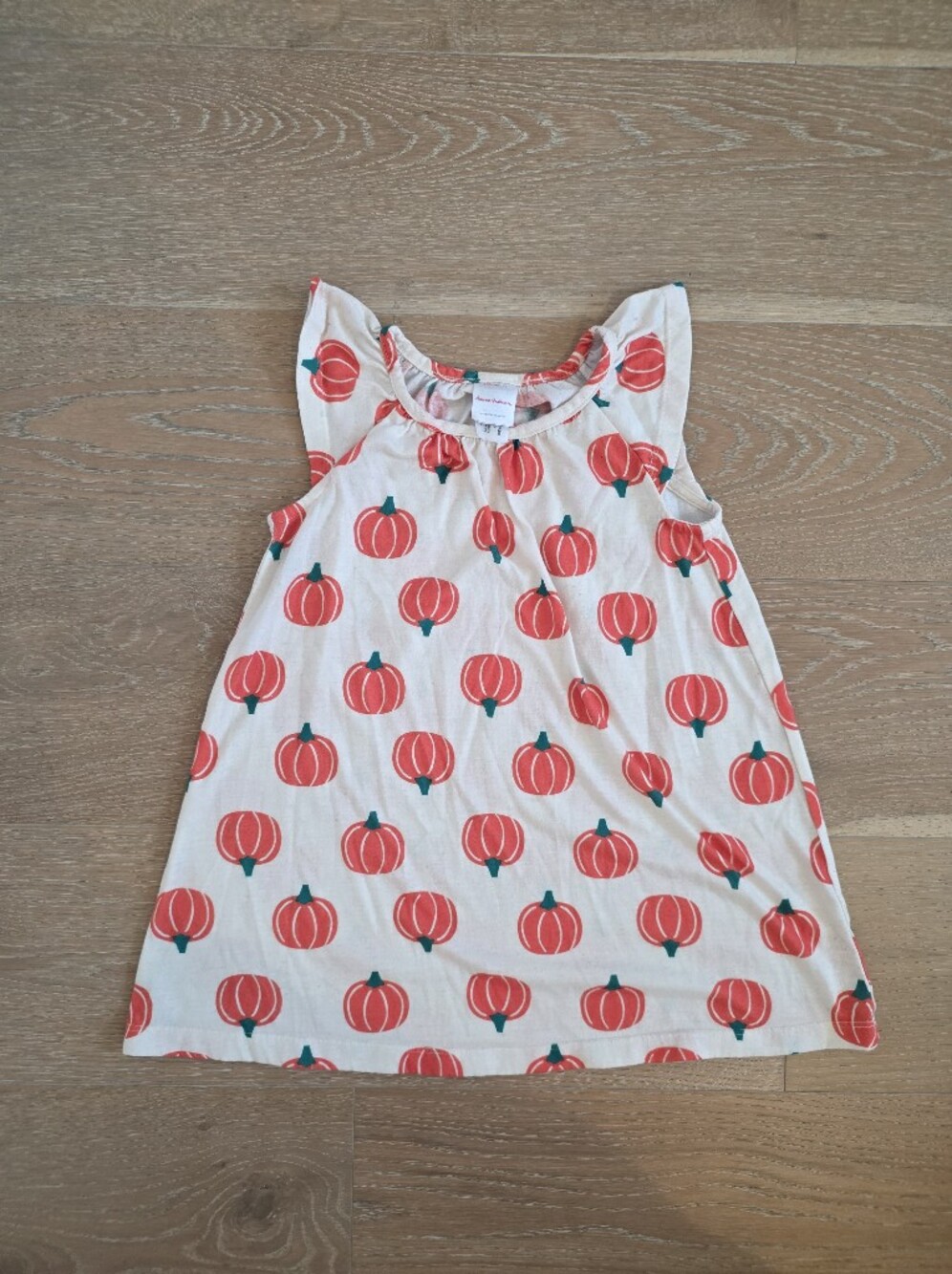 Hanna Andersson Flutter Sleeve Nightgown with Orange Pumpkin Print Sz 4